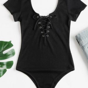 NEW Black Lace-Up Scoop Bodysuit. Size Small.